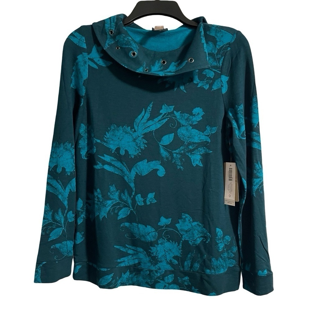 NWT Chico’s Paisley Green Tones Cozisoft Studded Top Size Small/4 (Chico’s Sz 0)